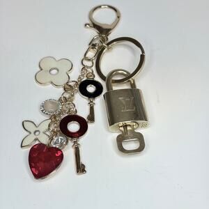 Authentic Louis Vuitton Lock And Key Set #232 Padlock with a Charm Keychain